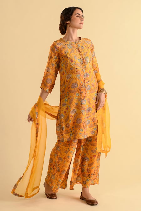 Buy_Kameez_Yellow Silk, Organza Embroidery Round Neck Floral Print And Kurta Set _Online_at_Aza_Fashions