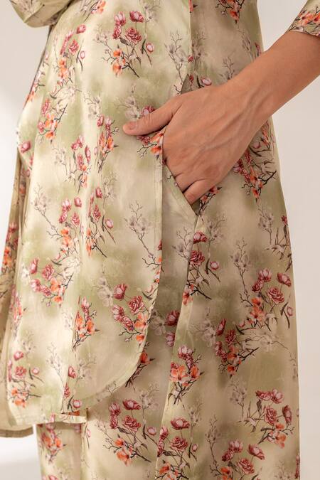 Kameez_Beige Silk Embroidery Mandarin Collar Floral Print High Low Kurta And Pant Set_at_Aza_Fashions