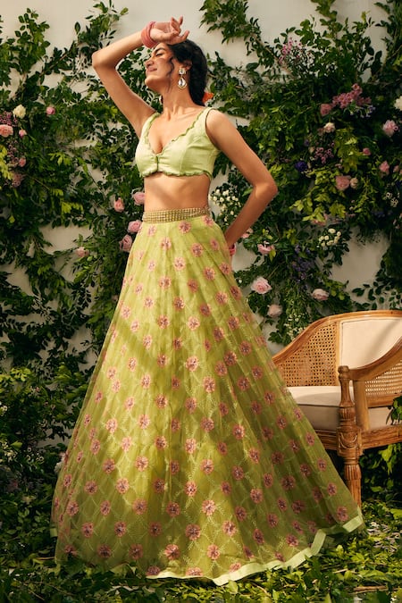 TUHINA SRIVASTAVA Green Tulle Embroidery Resham Scallop V Neck Floral Lehenga Set 