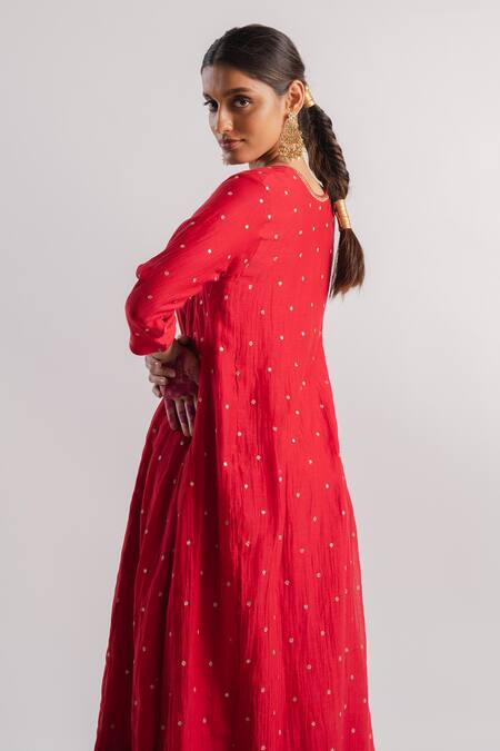 Tussah By Siddhi Shah_Red Chanderi Hand Embroidered Sequins V Neck A-line Kurta And Pant Set  _Online_at_Aza_Fashions