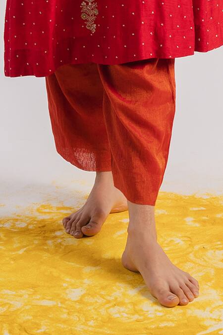 Tussah By Siddhi Shah_Red Kurta  Slub Silk Hand Embroidered Sequins Round And Pant Set  _Online_at_Aza_Fashions