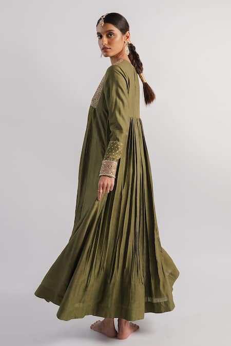 Tussah By Siddhi Shah_Green Slub Silk Hand Embroidered Sequins Yoke Anarkali And Pant Set  _Online_at_Aza_Fashions