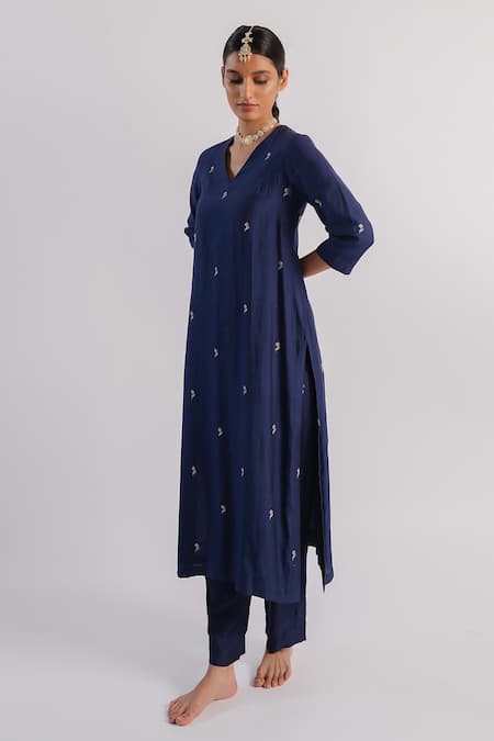 Buy_Tussah By Siddhi Shah_Blue Spun Silk Hand Embroidered Sequins V Placement Kurta And Pant Set  _Online_at_Aza_Fashions