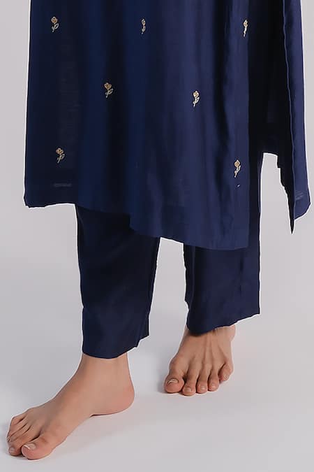 Shop_Tussah By Siddhi Shah_Blue Spun Silk Hand Embroidered Sequins V Placement Kurta And Pant Set  _Online_at_Aza_Fashions