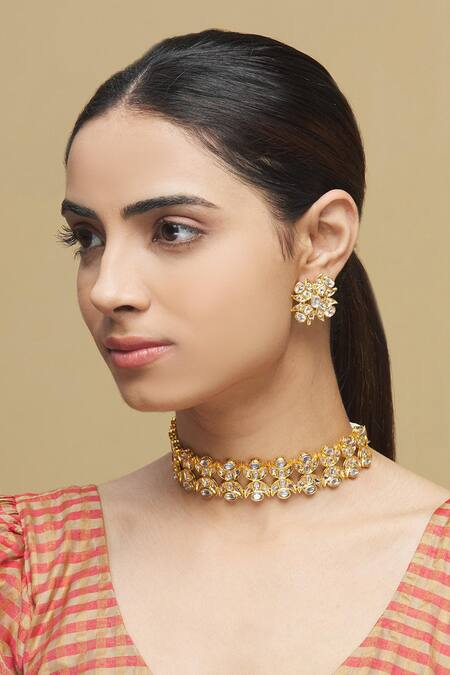 Buy Zevar By Geeta 22kt Kundan Choker Set at Aza Fashions Buy_Zevar By Geeta_22kt Kundan Choker Set_at_Aza_Fashions