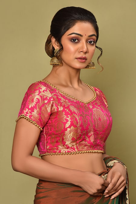 Buy_Samyukta Singhania_Pink Brocade Pearls Asymmetric Banarasi Woven Blouse_Online_at_Aza_Fashions