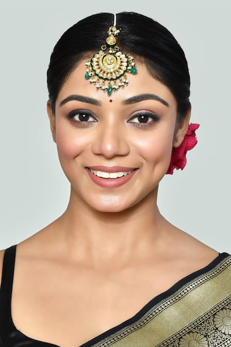 Vivinia By Vidhi Mehra Green Navratna Stones Embellished Maangtikka 