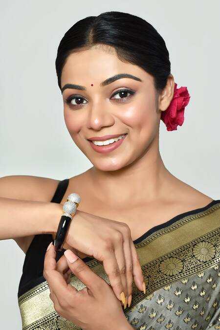 Vivinia By Vidhi Mehra_Black Zari Zircon Diamonds Studded Open Bangle _at_Aza_Fashions