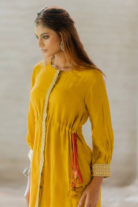 Tussah By Siddhi Shah_Yellow Spun Silk Embroidered Bandhej Placed Sequin Tunic With Pant  _at_Aza_Fashions