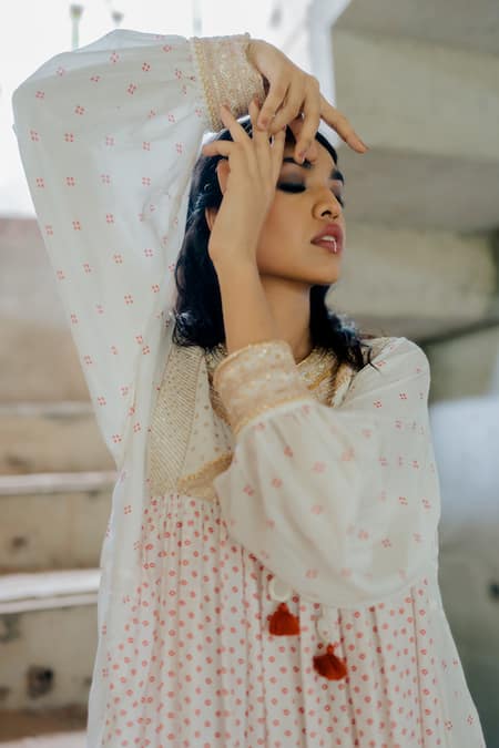 Shop_Tussah By Siddhi Shah_Off White Spun Silk Printed Bandhej V Neck Sequin Embroidered Kaftan _Online_at_Aza_Fashions