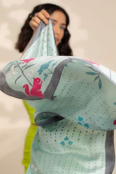 Buy_Thee Modern Roots_Green Silk Whispers Of Spring Stole _Online_at_Aza_Fashions