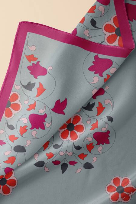 Thee Modern Roots_Green Silk Bouquet Breeze Print Dupatta_Online_at_Aza_Fashions