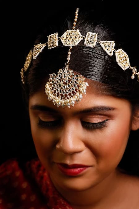 Ishhaara Kundan & Pearl Floral Maangtikka Mathapatti Set 