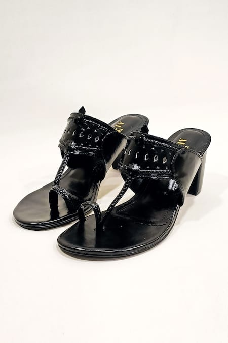 Shop The Alter Black Plain Monochrome Kolhapuri Block Heels at Aza Fashions Shop_The Alter_Black Plain Monochrome Kolhapuri Block Heels _at_Aza_Fashions