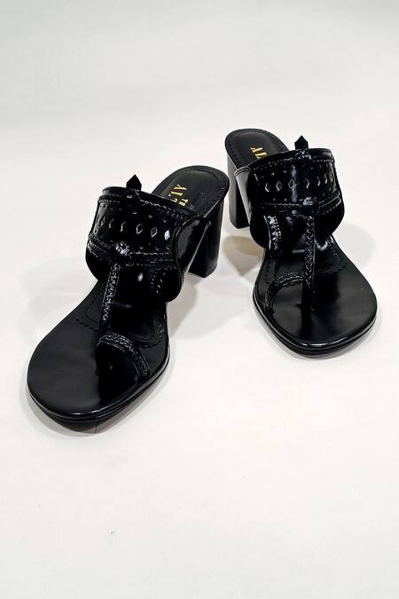 The Alter Black Plain Monochrome Kolhapuri Block Heels Online at Aza Fashions The Alter_Black Plain Monochrome Kolhapuri Block Heels _Online_at_Aza_Fashions