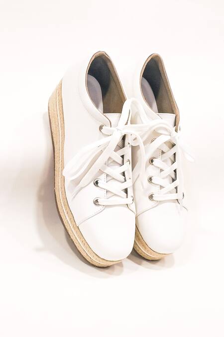 The Alter White Plain Jute Flatform Sneakers at Aza Fashions The Alter_White Plain Jute Flatform Sneakers _at_Aza_Fashions