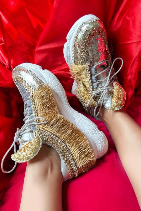 Shop Chal Jooti Silver Tsarina Feather Embellished Sneakers Online at Aza Fashions Shop_Chal Jooti_Silver Tsarina Feather Embellished Sneakers_Online_at_Aza_Fashions