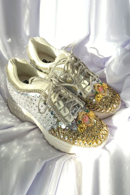 Chal Jooti White Embroidery The Lotus Warrior Queen Sneakers 