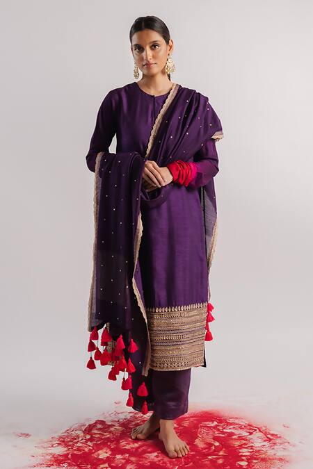 Tussah By Siddhi Shah_Purple Kurta  Slub Silk Hand Embroidered Sequins Hem And Pant Set  _at_Aza_Fashions