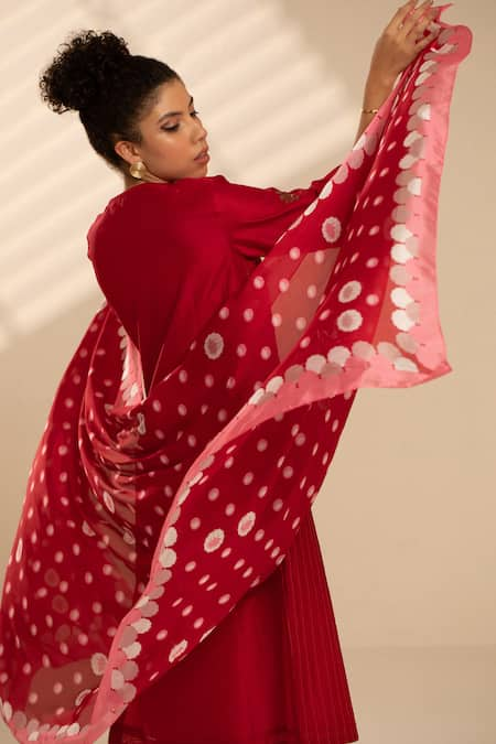 Thee Modern Roots Crimson Lotus Print Dupatta 