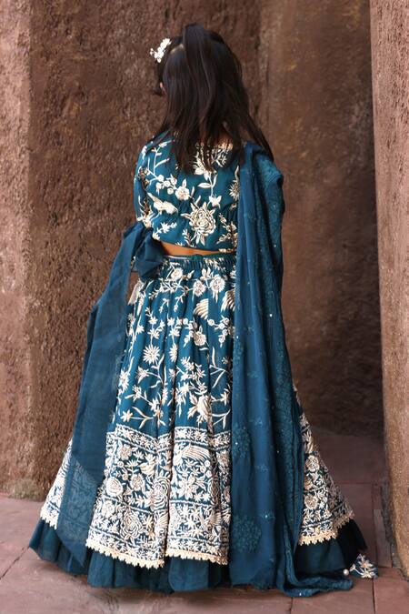Shop Fayon Kids Blue Georgette Embroidery Parsi Work Lehenga Choli Set at Aza Fashions Shop_Fayon Kids_Blue Georgette Embroidery Parsi Work Lehenga Choli Set_at_Aza_Fashions
