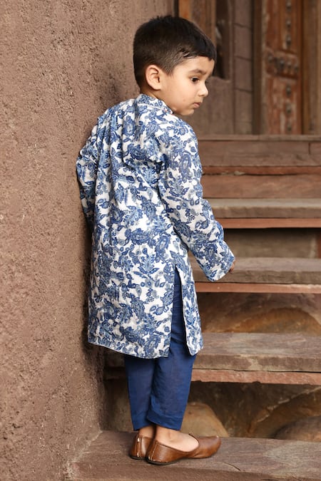 Fayon Kids_Blue Cotton Mirrors, Embroidery Paisley Print Kurta And Pant Set _Online_at_Aza_Fashions