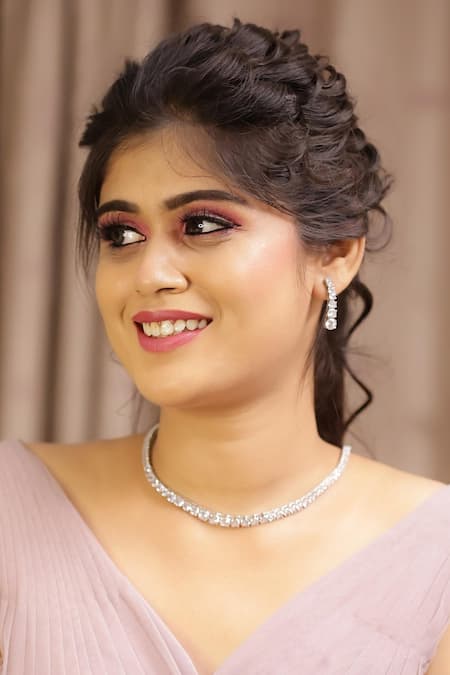 Ishhaara Silver Plated Crystals Zirconia Studded Necklace Set 