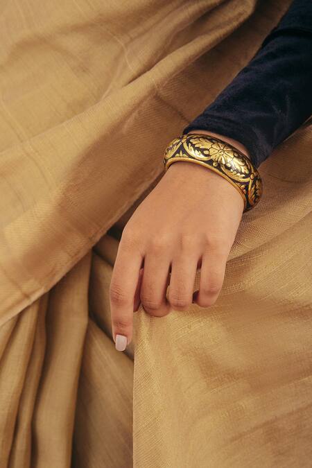 Riti_Black Embroidery Koyla Floral Pattern Bangle - Single Pc _at_Aza_Fashions