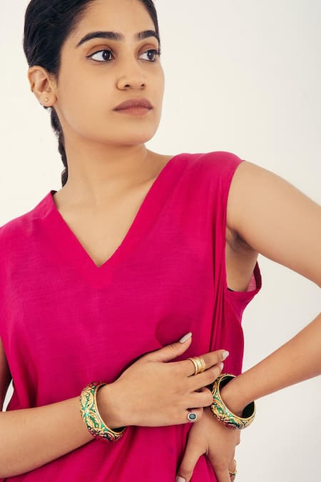 Riti Green Embroidery Kairi Floral Pattern Bangle - Single Pc at Aza Fashions Riti_Green Embroidery Kairi Floral Pattern Bangle - Single Pc _at_Aza_Fashions