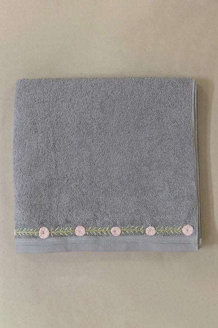 Shop Design Gaatha Pink 100% Cotton Embroidery Hand Bath Towel 2 Pcs Set Online at Aza Fashions Shop_Design Gaatha_Pink 100% Cotton Embroidery Hand Bath Towel 2 Pcs Set_Online_at_Aza_Fashions