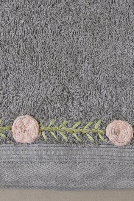 Design Gaatha Pink 100% Cotton Embroidery Hand Bath Towel 2 Pcs Set at Aza Fashions Design Gaatha_Pink 100% Cotton Embroidery Hand Bath Towel 2 Pcs Set_at_Aza_Fashions