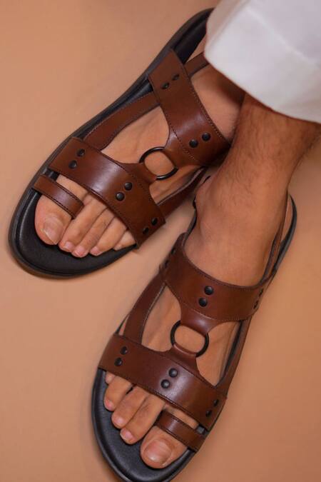 Orli - Leather toe ring sandal – Holysouq - Handmade Leather Creations