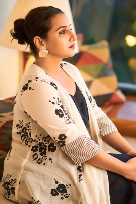 Buy Vaayu Black Cotton Floral Open Solid Dress With Print Jacket Buy_Vaayu_Black Cotton Floral Open Solid Dress With Print Jacket