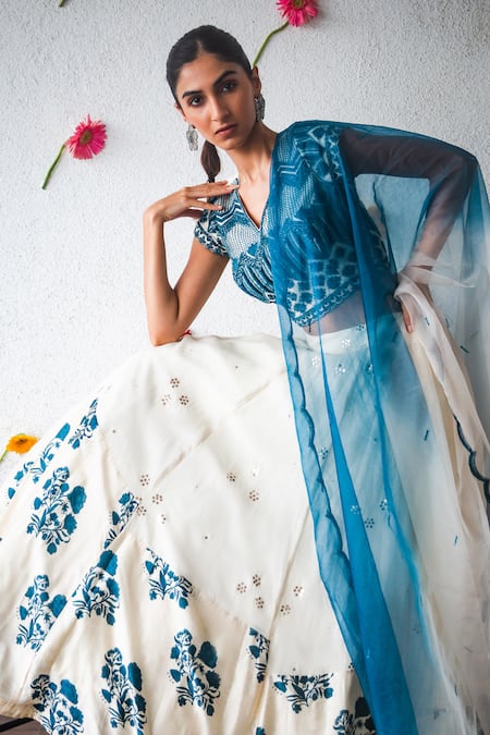 Shop Shachi Sood White Chanderi, Organza Embroidery, Beads V-neck Thread And Lehenga Set at Aza Fashions Shop_Shachi Sood_White Chanderi, Organza Embroidery, Beads V-neck Thread And Lehenga Set _at_Aza_Fashions