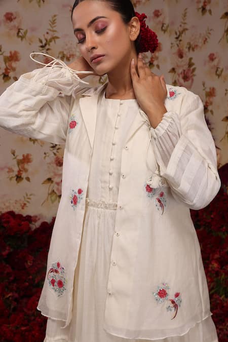 Shop Vrinda By Pundrik Dubey Ivory Chanderi Silk Embroidered Floral Round Anarkali Jacket Set Online at Aza Fashions Shop_Vrinda By Pundrik Dubey_Ivory Chanderi Silk Embroidered Floral Round Anarkali Jacket Set_Online_at_Aza_Fashions