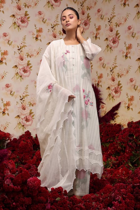 Vrinda By Pundrik Dubey Ivory Chanderi Silk Embroidered Floral Round Kurta Pant Set Online at Aza Fashions Vrinda By Pundrik Dubey_Ivory Chanderi Silk Embroidered Floral Round Kurta Pant Set_Online_at_Aza_Fashions