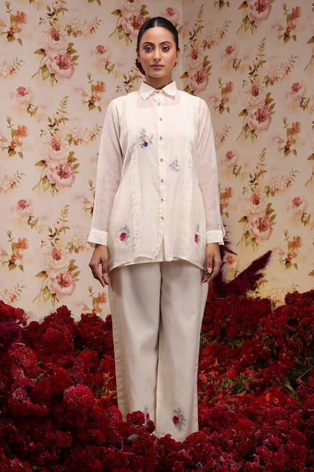 Buy Vrinda By Pundrik Dubey Ivory Chanderi Silk Embroidery Collared Placement Kurta Pant Set Online at Aza Fashions Buy_Vrinda By Pundrik Dubey_Ivory Chanderi Silk Embroidery Collared Placement Kurta Pant Set_Online_at_Aza_Fashions