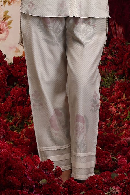 Vrinda By Pundrik Dubey Ivory Chanderi Silk Embroidery Mandarin Collar Top And Pant Set at Aza Fashions Vrinda By Pundrik Dubey_Ivory Chanderi Silk Embroidery Mandarin Collar Top And Pant Set_at_Aza_Fashions