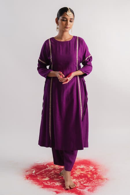 Tussah by Siddhi Shah Purple Kurta  Slub Silk Hand Embroidered Sequins Line And Pant Set  