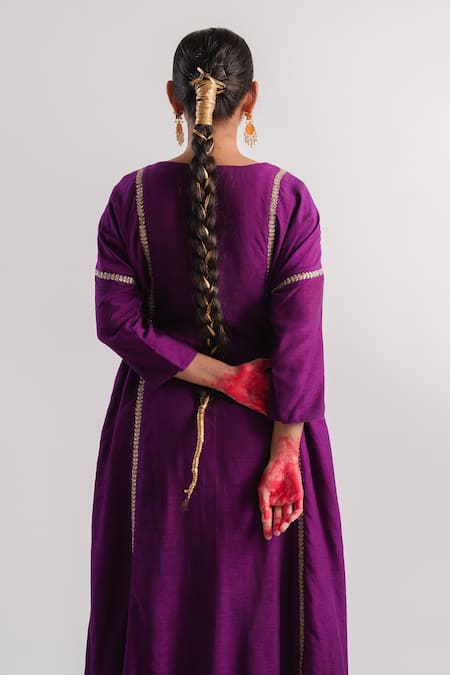 Buy_Tussah By Siddhi Shah_Purple Silk, Tissue Sequins Round Neck Line Embroidered Kurta And Pant Set 