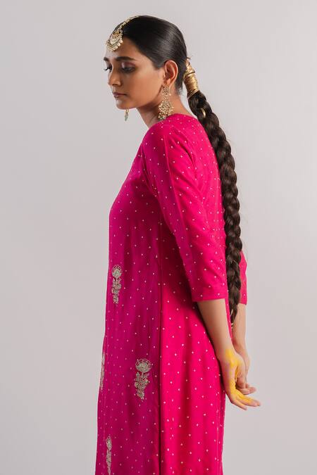 Tussah By Siddhi Shah_Pink Silk, Tissue Sequins Round Neck Work Kurta And Pant Set _at_Aza_Fashions