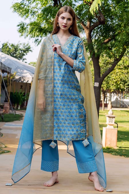 Buy_Missprint_Blue Chanderi, Cotton Embroidery V-neck Allora Print Straight Kurta Set 