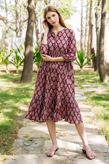 Missprint_Maroon Cotton Printed Hand Block Notched Elizabeth Florette Tiered Dress_Online_at_Aza_Fashions