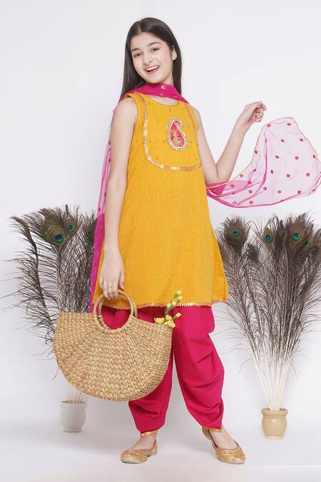 Buy Little Bansi Yellow Cotton Embroidery, Sequins Kurta Salwar Set Buy_Little Bansi_Yellow Cotton Embroidery, Sequins Kurta Salwar Set