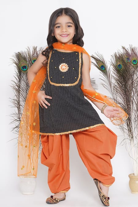 Little Bansi Thread Embroidered Kurta Salwar Set 