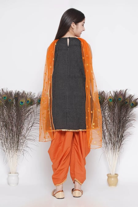 Little Bansi Thread Embroidered Kurta Salwar Set 