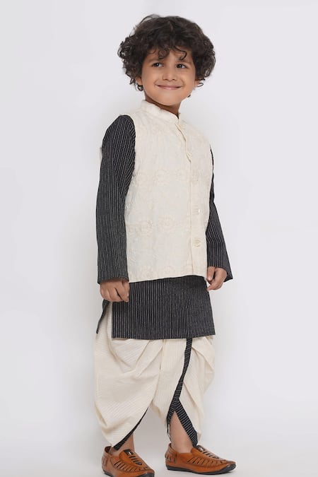Buy online Black Kurta Pyjama With Printed Nehru Jacket Ethnic Set from top  and bottom set for Men by Hangup Trend for ₹1799 at 74% off | 2024  Limeroad.com