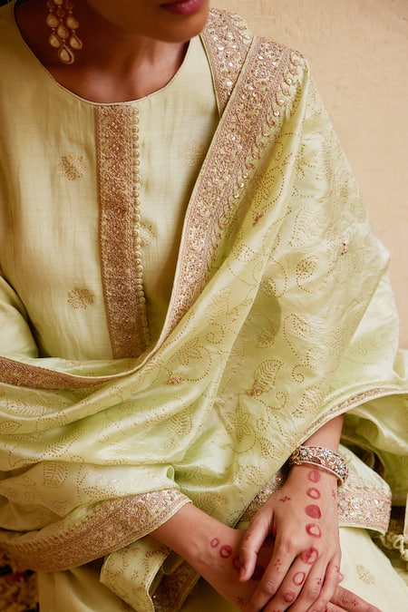 Punit Balana_Green Chanderi Silk, Organza Embroidery, Tassels Floral Butti Print Kurta Set _Online_at_Aza_Fashions