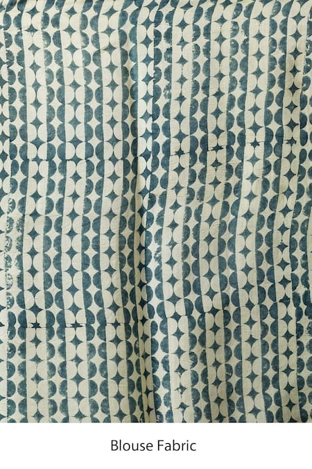 Taba Kashi By Artika Shah_Beige Kota Scallop Striped Saree With Running Blouse _at_Aza_Fashions