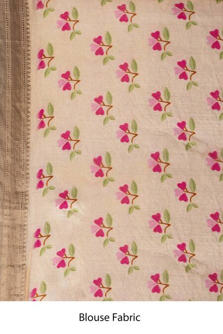 Taba Kashi By Artika Shah_Beige Chiffon Botanical Print Saree With Running Blouse_at_Aza_Fashions